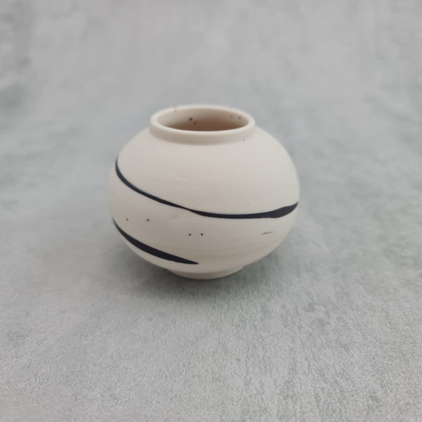 Porcelain Mini Moon Jar with Black Porcelain Swirl