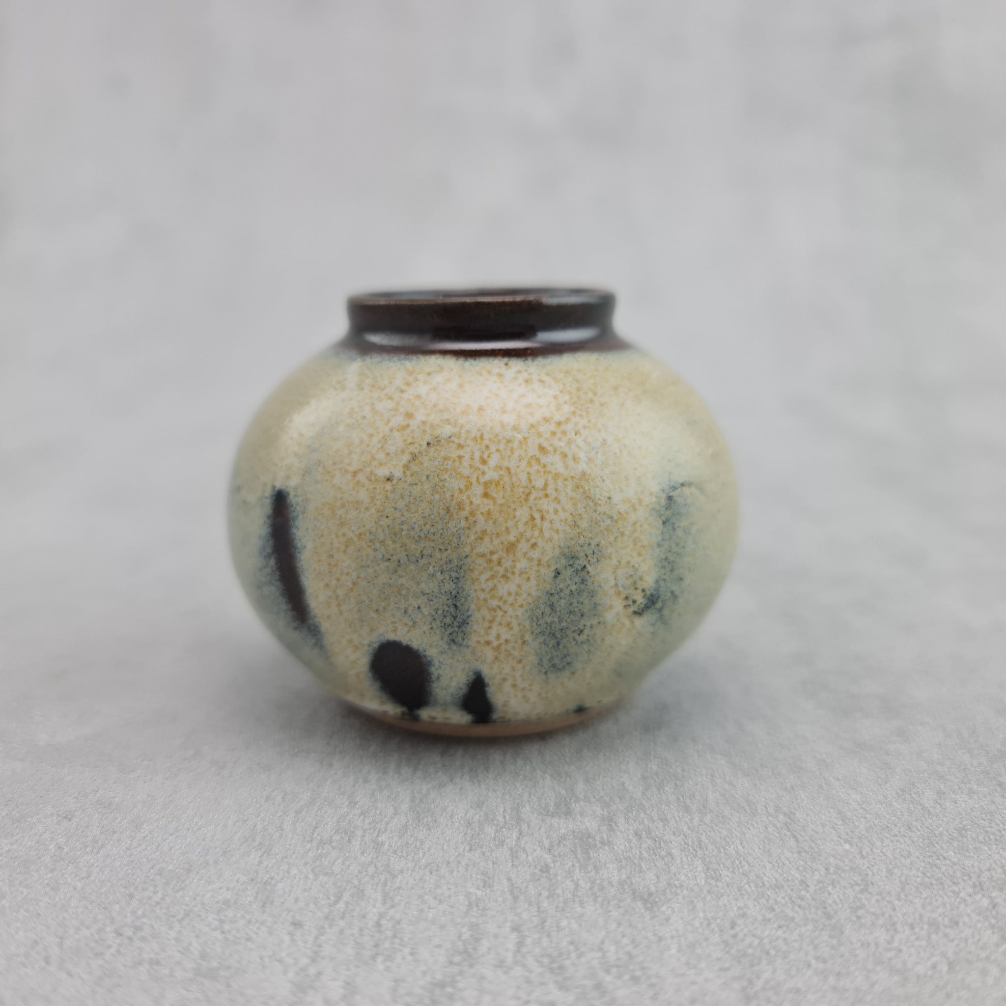 Nuka & Tenmoku Mini Moon Jar